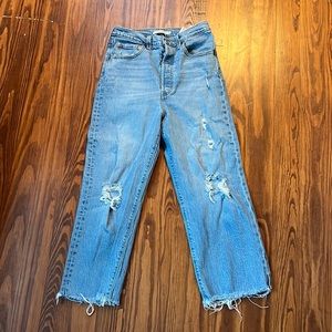 Levis Straight Ribcage Jeans